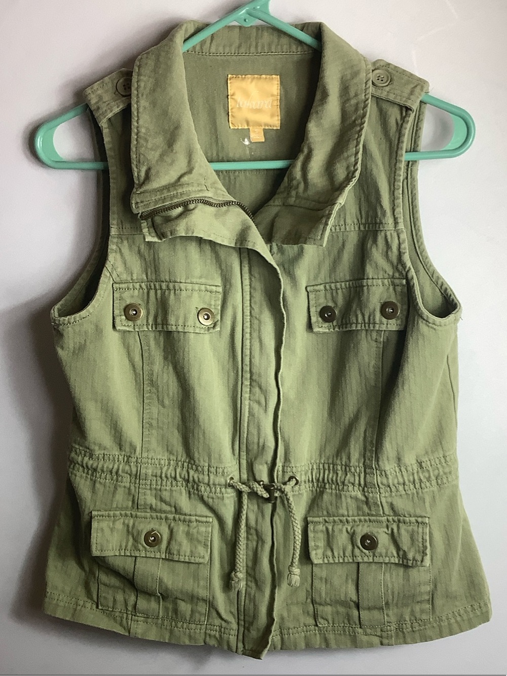 Takara Olive Green Shell Top with Beige Neck Tag